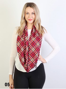PLAID LOOP SCARF